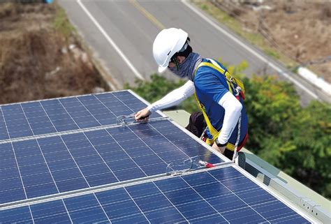 屋頂太陽能板|太陽能板安裝廠商怎麼挑？安裝流程、注意事項一次解密